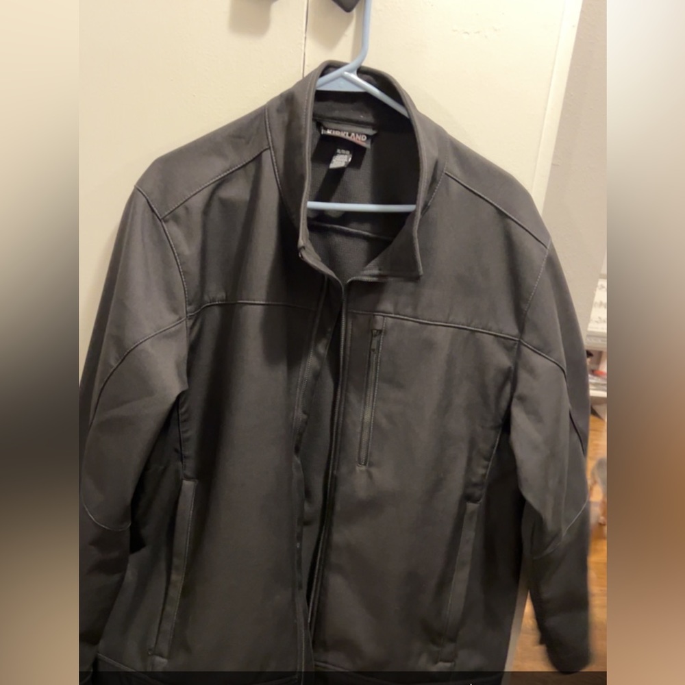 Men’s Kirkland winter coat. NWOT xl